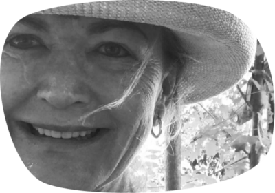 Sorted! (SA) | Meet The Team: Sue Meiring – Professional Organizer, Antique/ Second-Hand Shop – The Crags, Greater Plettenberg Bay Sorted! (SA) | Meet The Team: Sue Meiring - Professional Organizer, Antique/ Second-Hand Shop - The Crags, Greater Plettenberg Bay